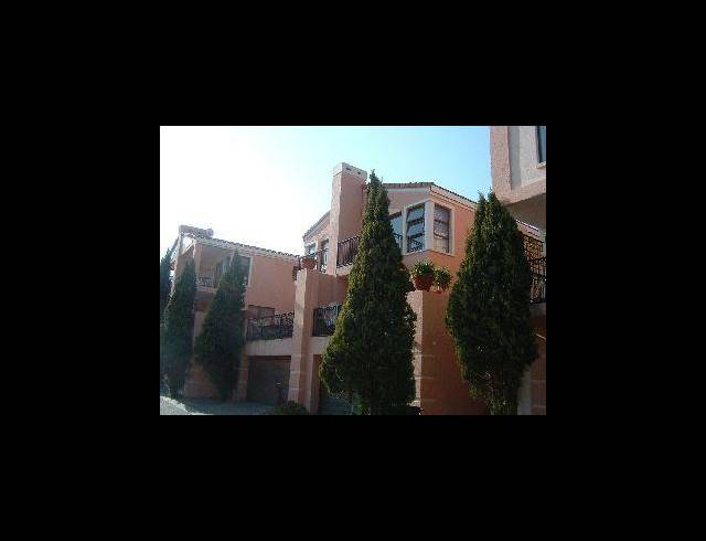 3 BEDROOM TOWNHOUSE FOR SALE IN NORTHCLIFF